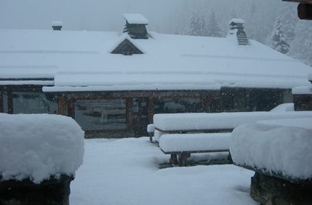ChamonixSnowMain