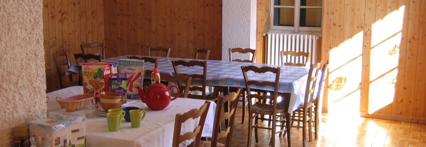 Chalat Nantegue dining room