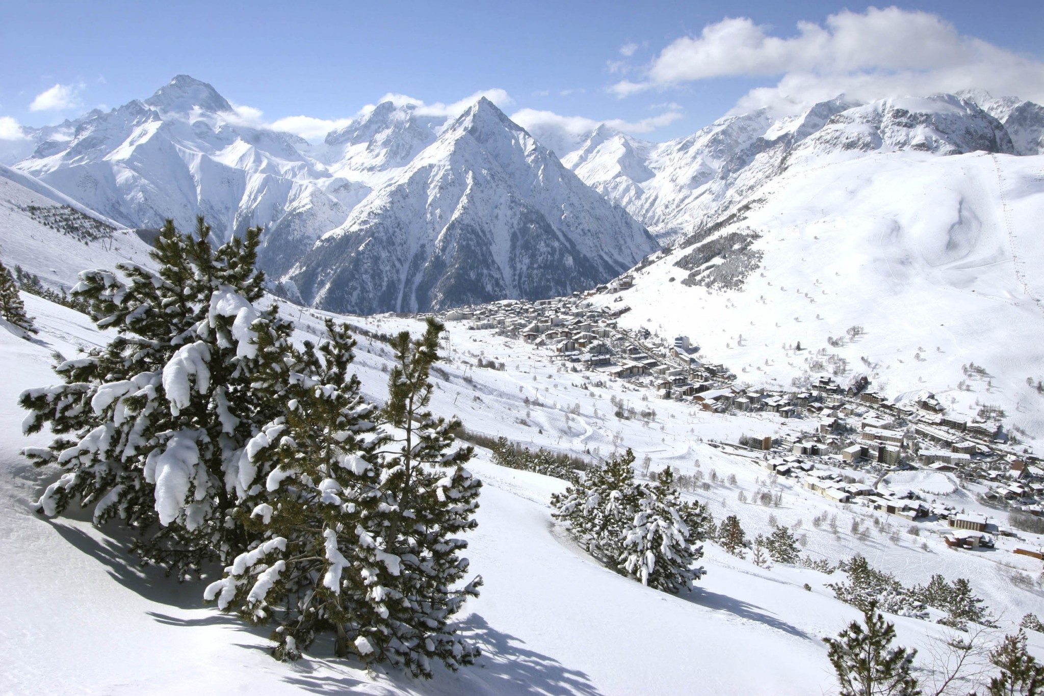 Les Deux Alpes – 21st Century Ski Resort