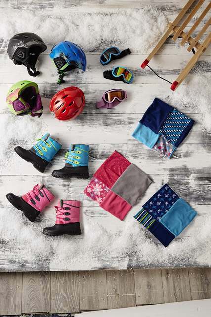 CHILDRENS SKI HELMET (1)
