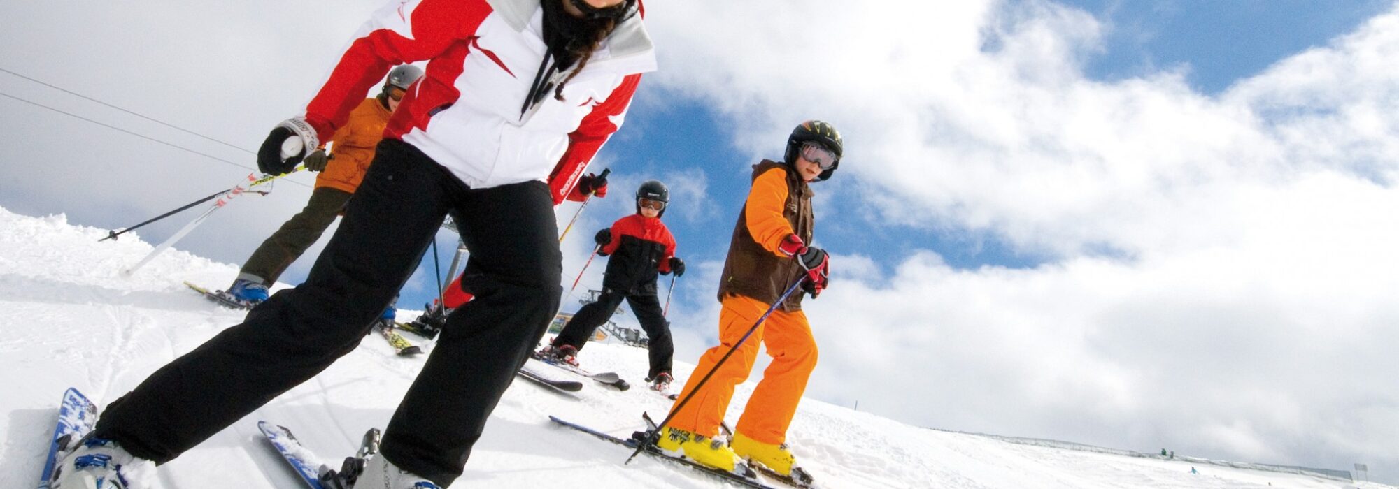 Children skiing c Alpbachtal Seenland Tourismus