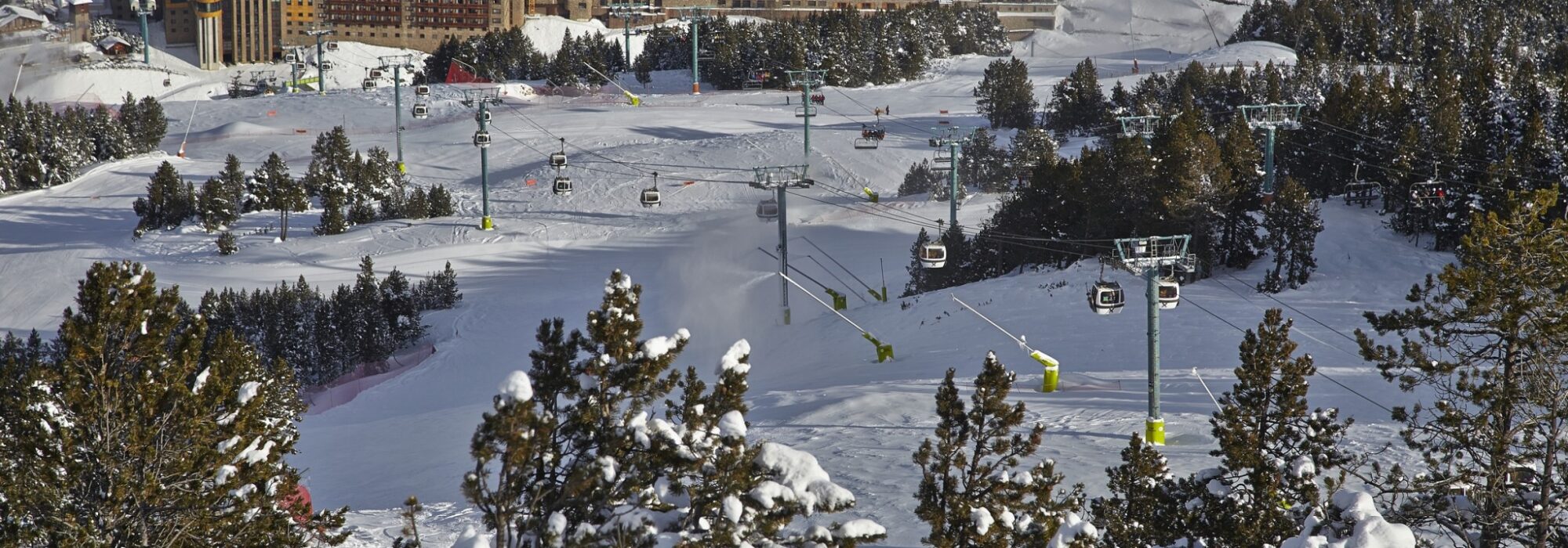 Grandvalira Skiing