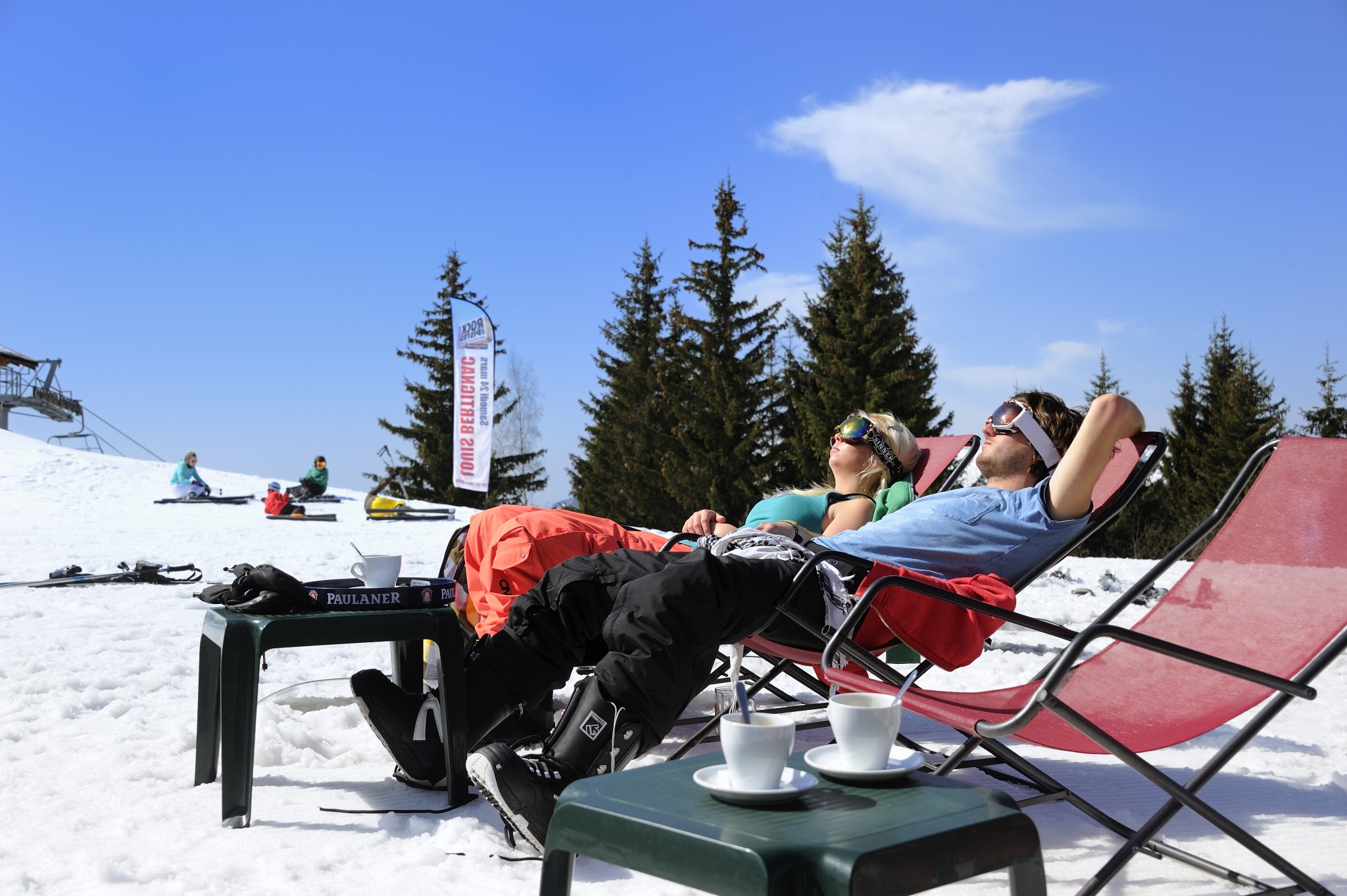 (How To Book) Low-Cost Ski Holidays