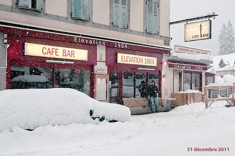 [APRES] The 10 Best Bars In Chamonix | InTheSnow