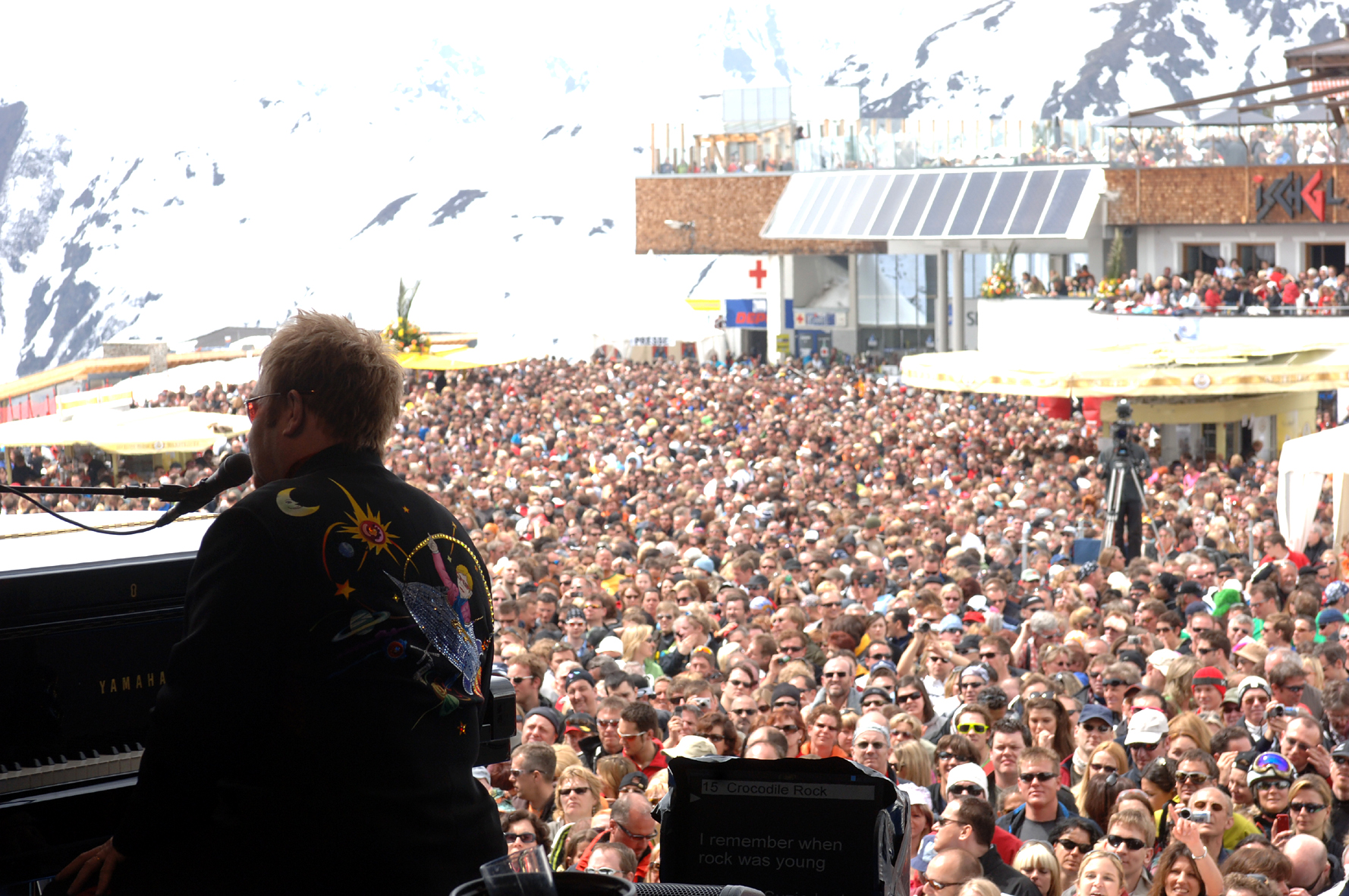[EVENTS] Big Festivals In Ski Resorts 2016