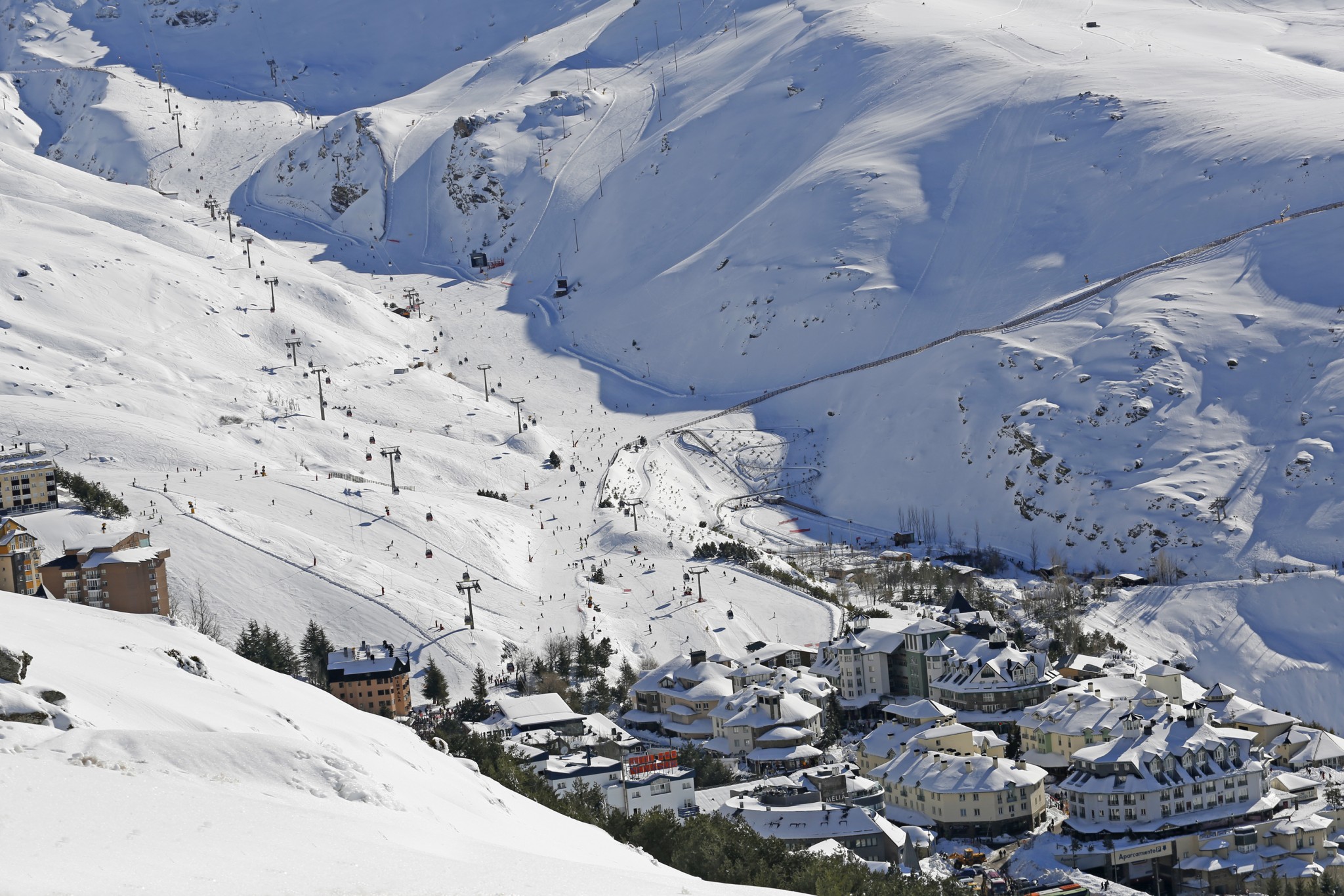 10 Reasons To Ski In Spanish Sunshine