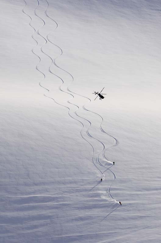 Giulia Monego, Sascha Schmid, Martin Winkler im Backcountry des Skeena Heliski Resort, British Columbia, Canada.
