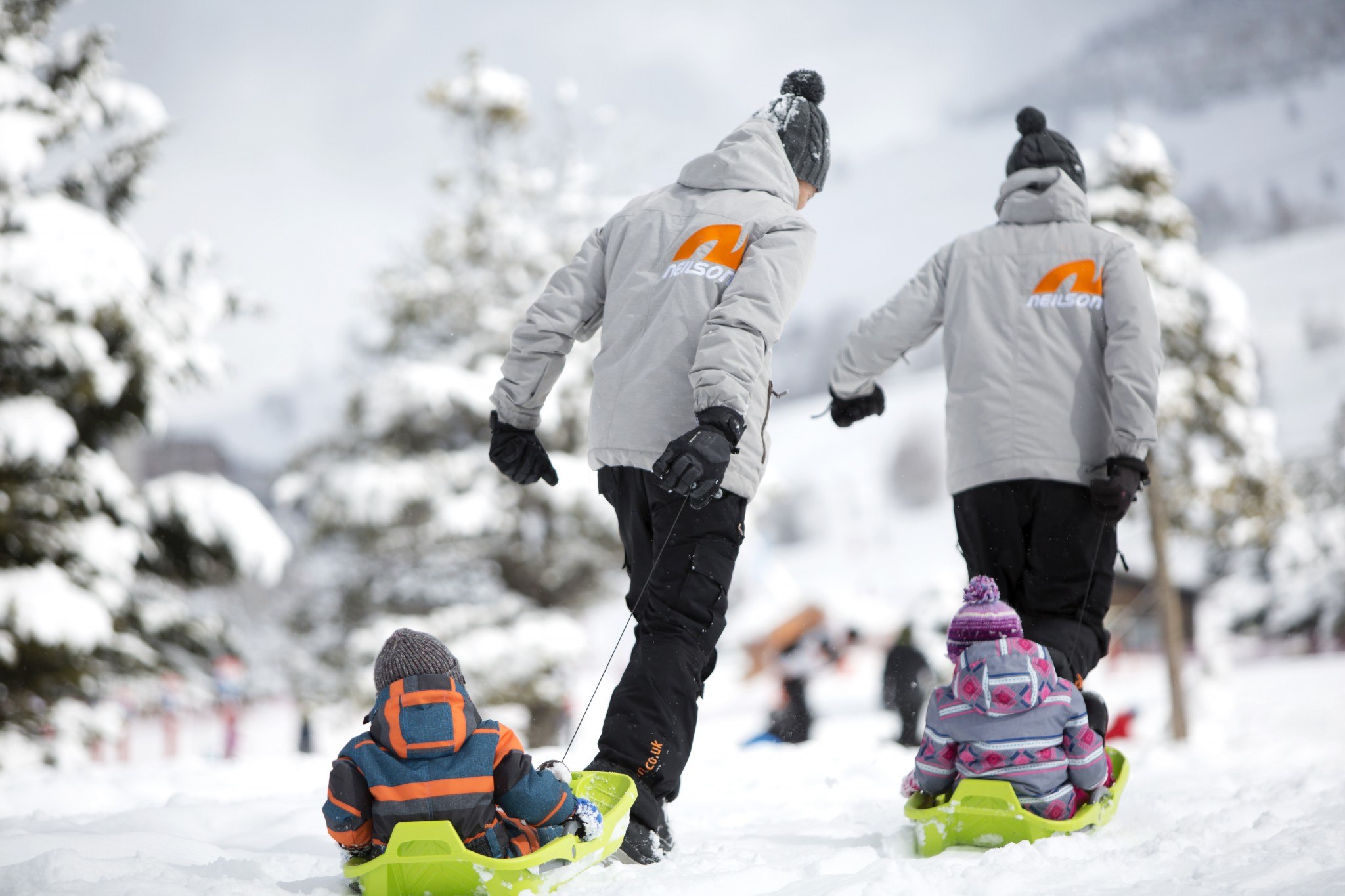 [SNOWHUNTER] Skiing is Bigger Than Brexit