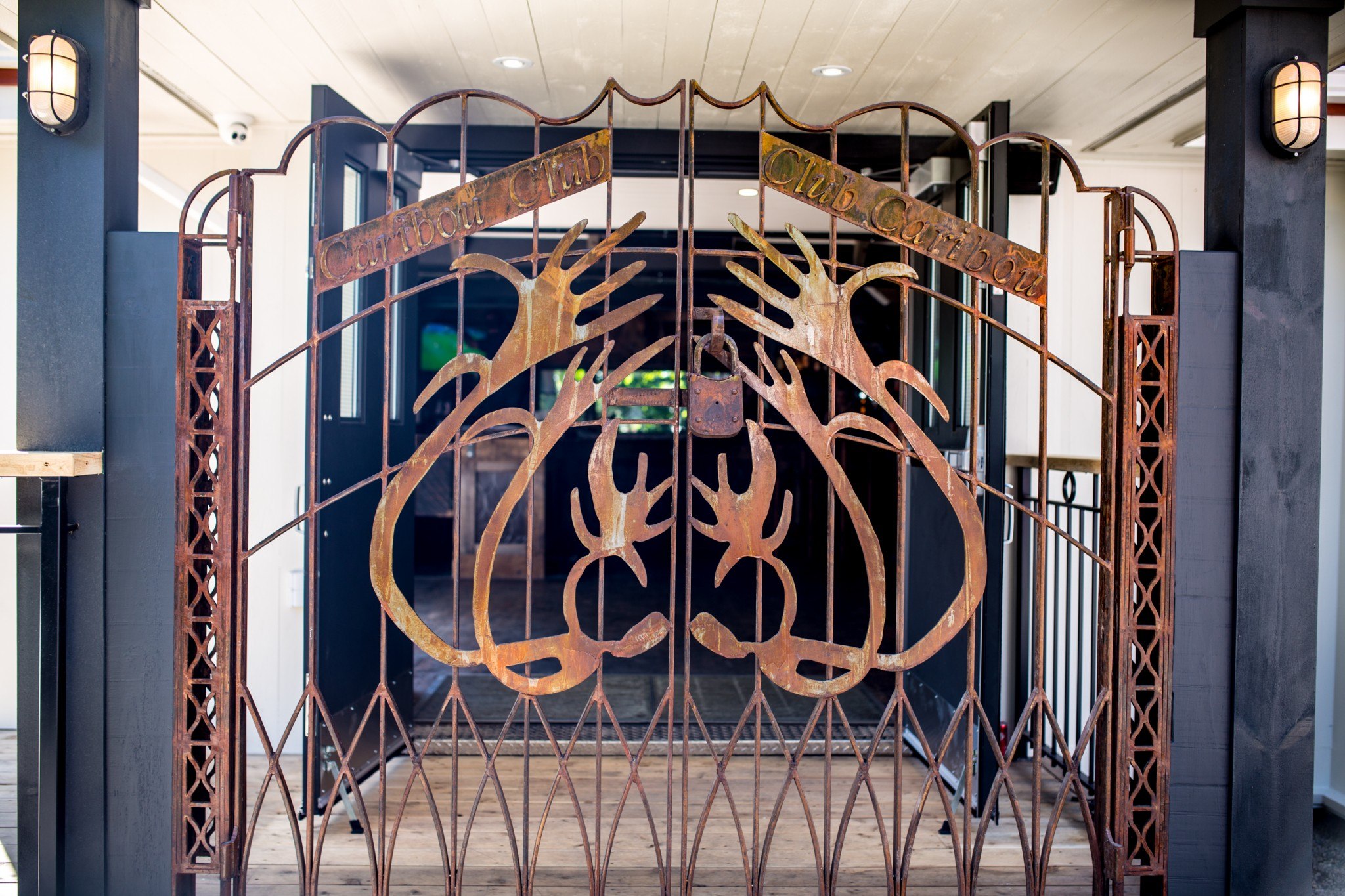 Famous Apres Ski Bar Revamped