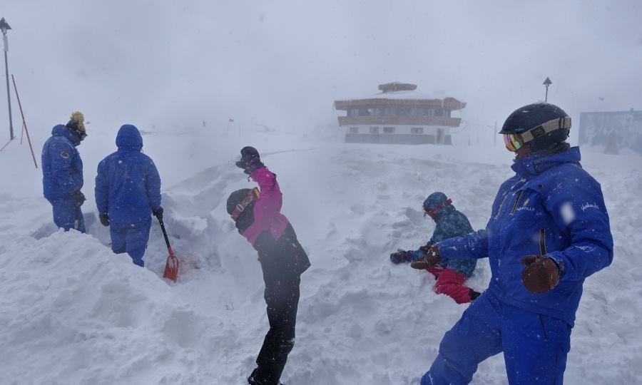 It’s Snowing all Over The (Ski) World