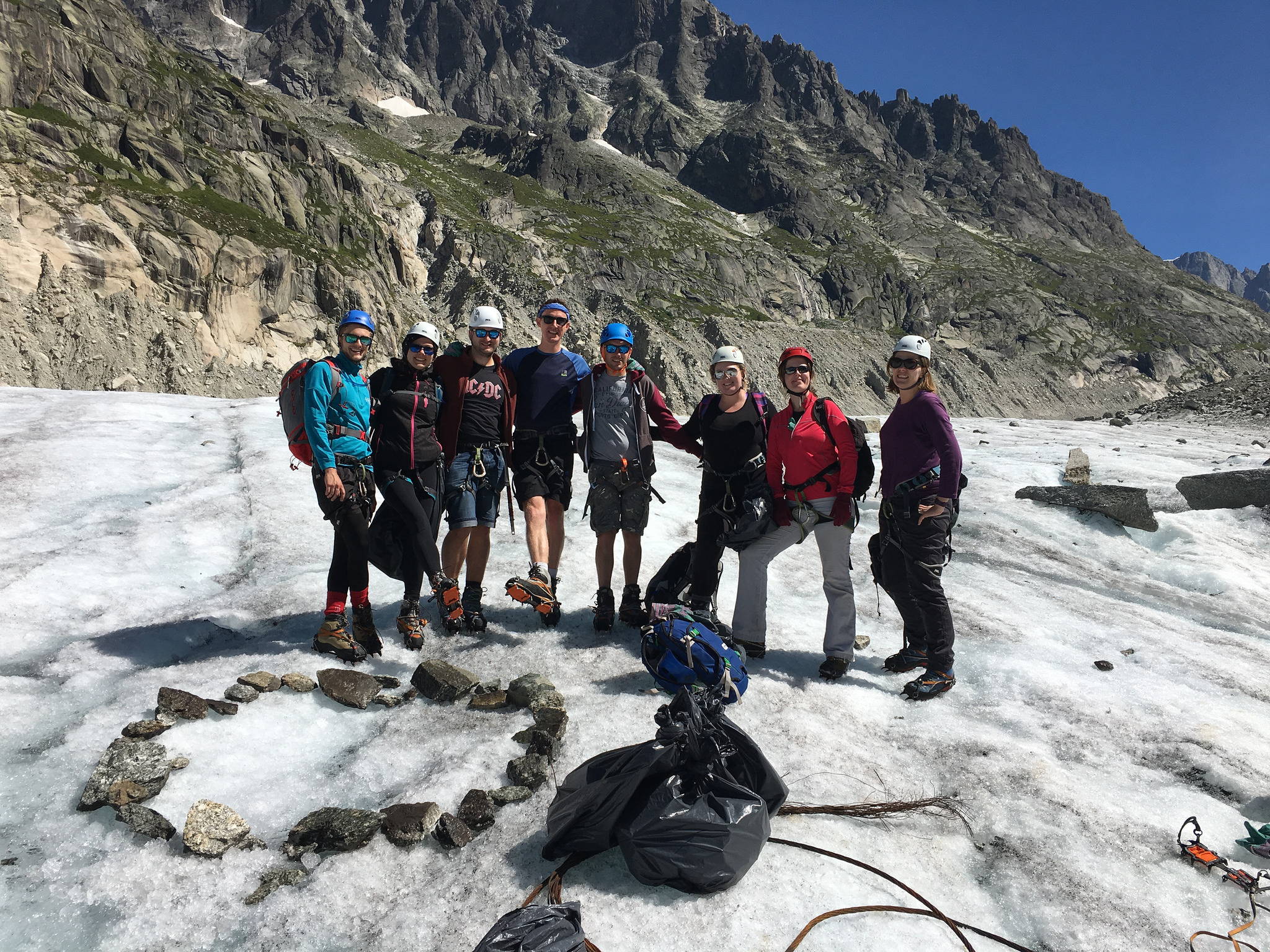 Brits Help Clean up Chamonix’s Glacier