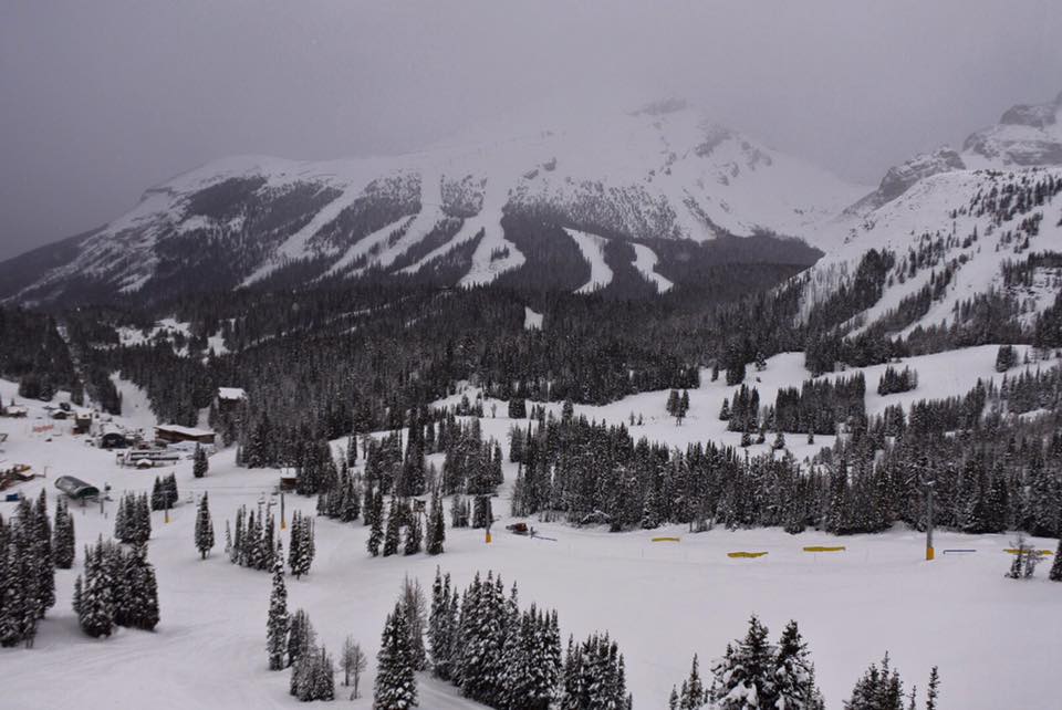 10 Ski Resorts Opening or Already Opened Early For Winter 2016-17
