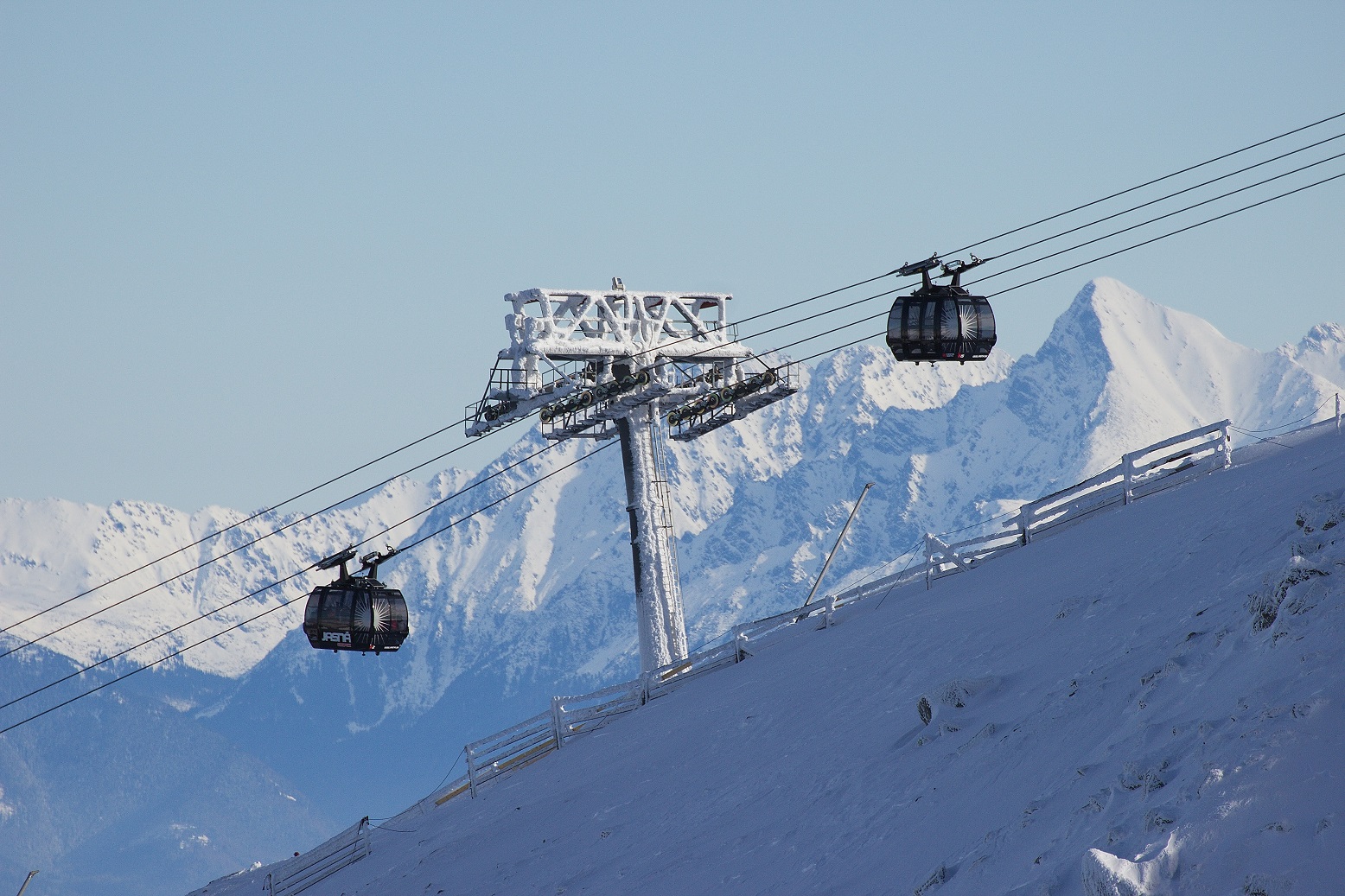 [TRAVELS] 6 ways to save on your ski holiday this winter