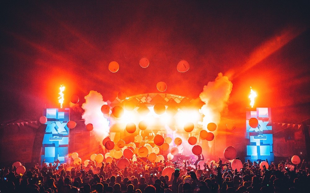 SNOWBOXX SAMNEILL 16