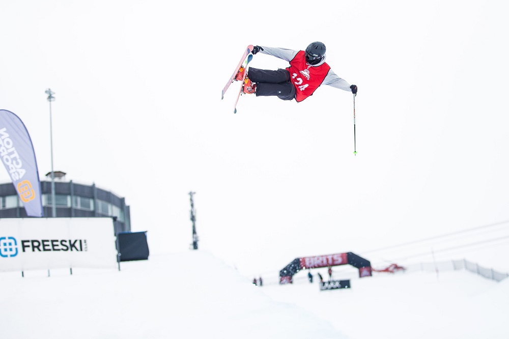 BEST OF BRITISH SHOWCASE THEIR SKILS IN THE HALFPIPE AS SPEIGHT AND CHESHIRE CLAIM TITLES
