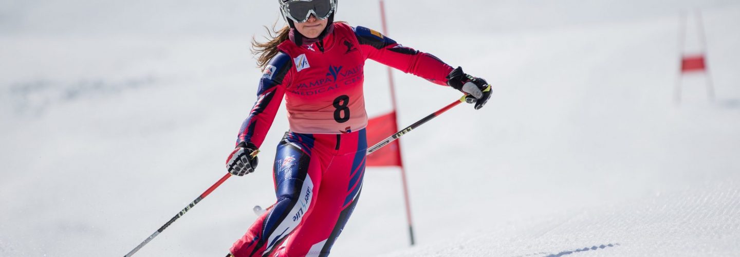 Jasmin Taylor racing at the Steamboat Springs FIS Telemark World Cup 2016