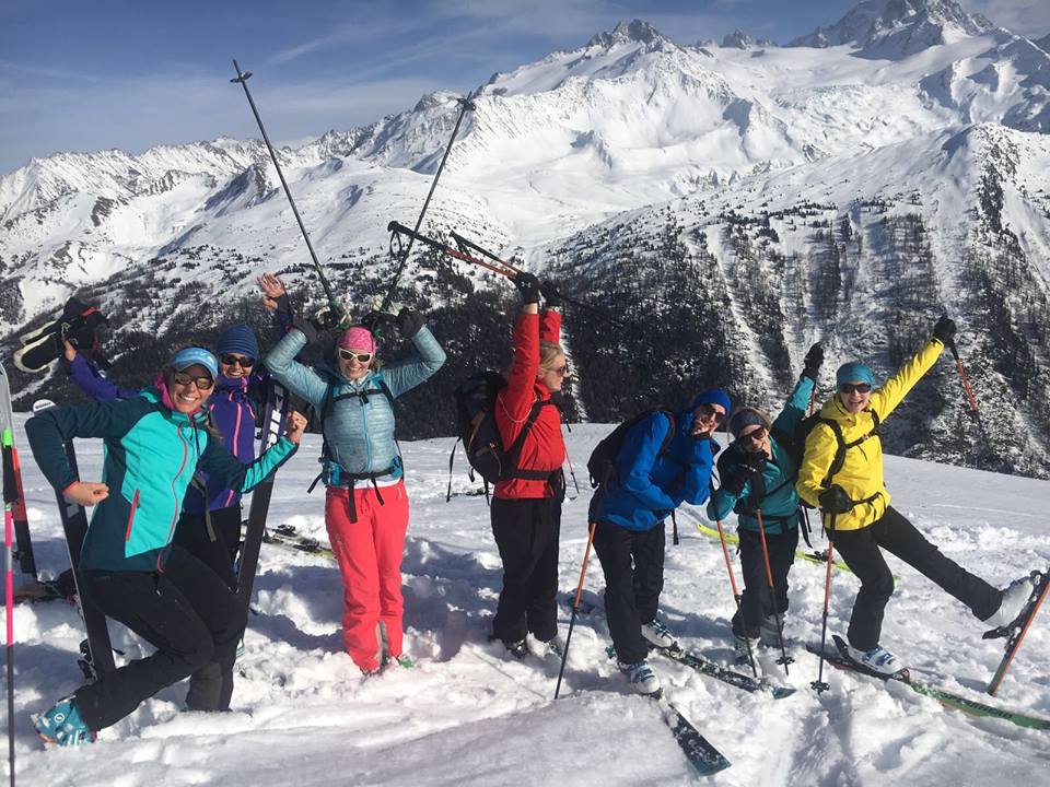 [GIRLS] No Boys Allowed – Girls Only Ski Camps