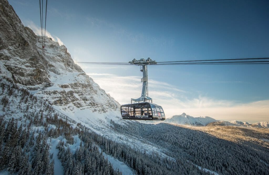 The World’s Fastest Queue-Gobbling Ski Lifts