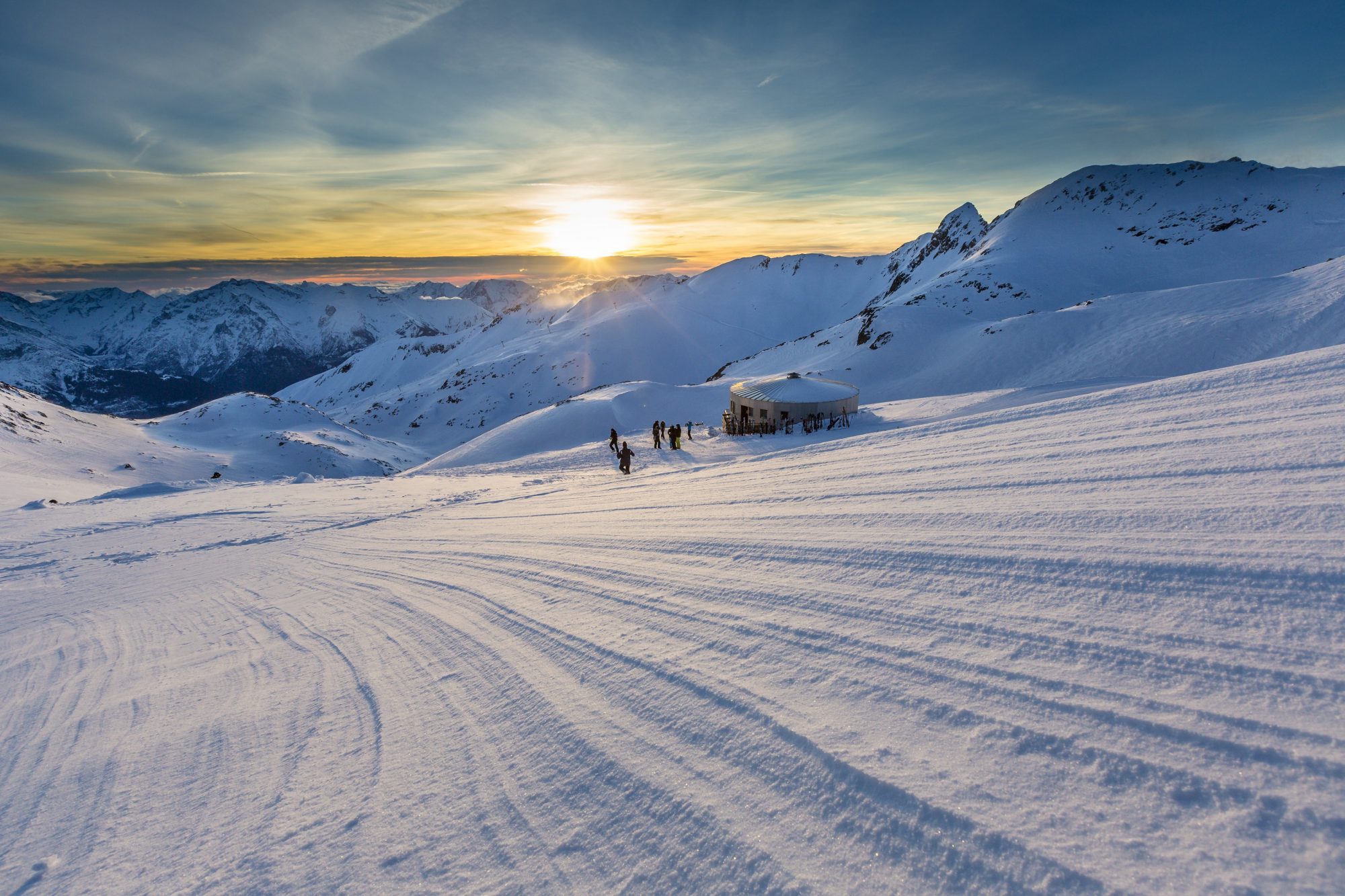 An Area That Has It All &#8211; Skiing in Isère in the Heart of the French Alps