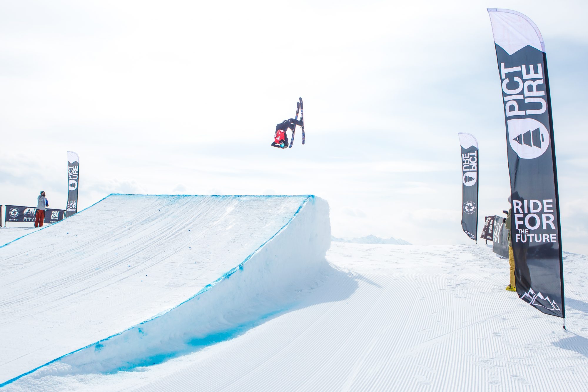 The BRITS Day 1 &#8211; Ski Big Air &#038; Snowboardcross Produce A Day of Epic Competition