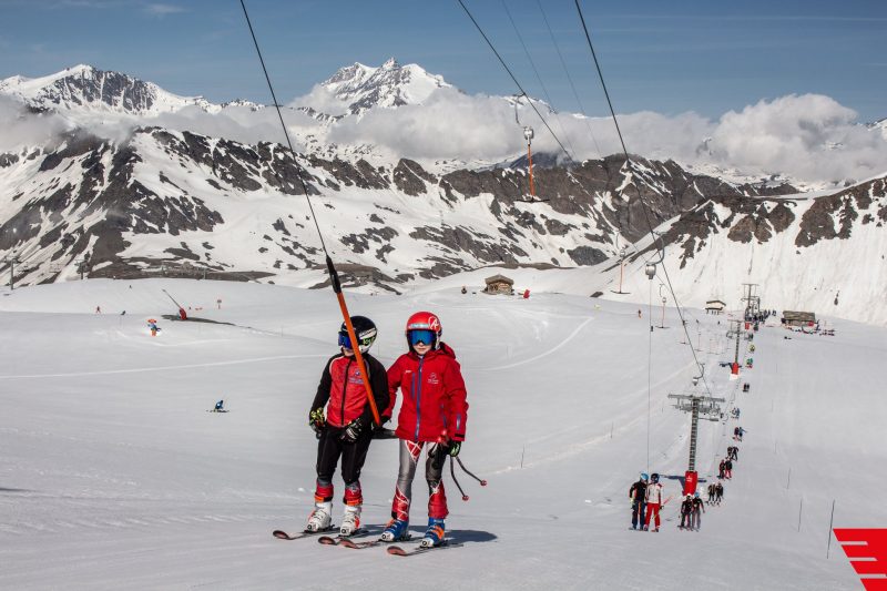 French and Swiss Glacier Ski Areas Re-Open