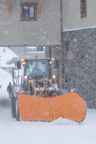 Up to a Foot of Snow so Far in the Alps as Fresh Snow Front Moves In