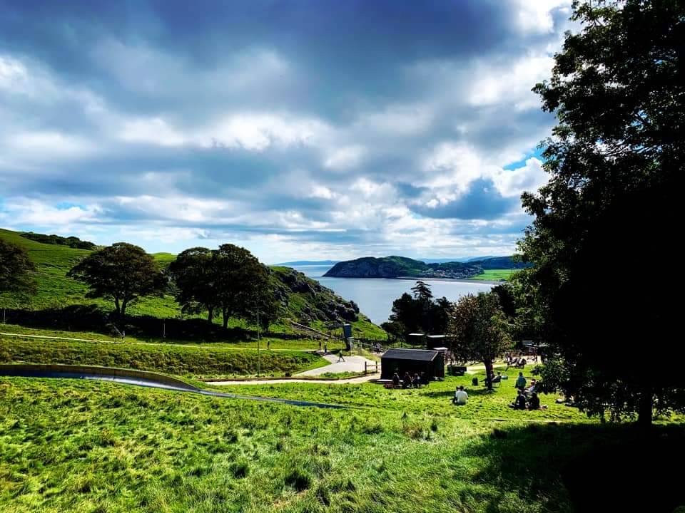 Welsh Dry Ski Slope Town Twins With One Of World’s Largest Ski Regions