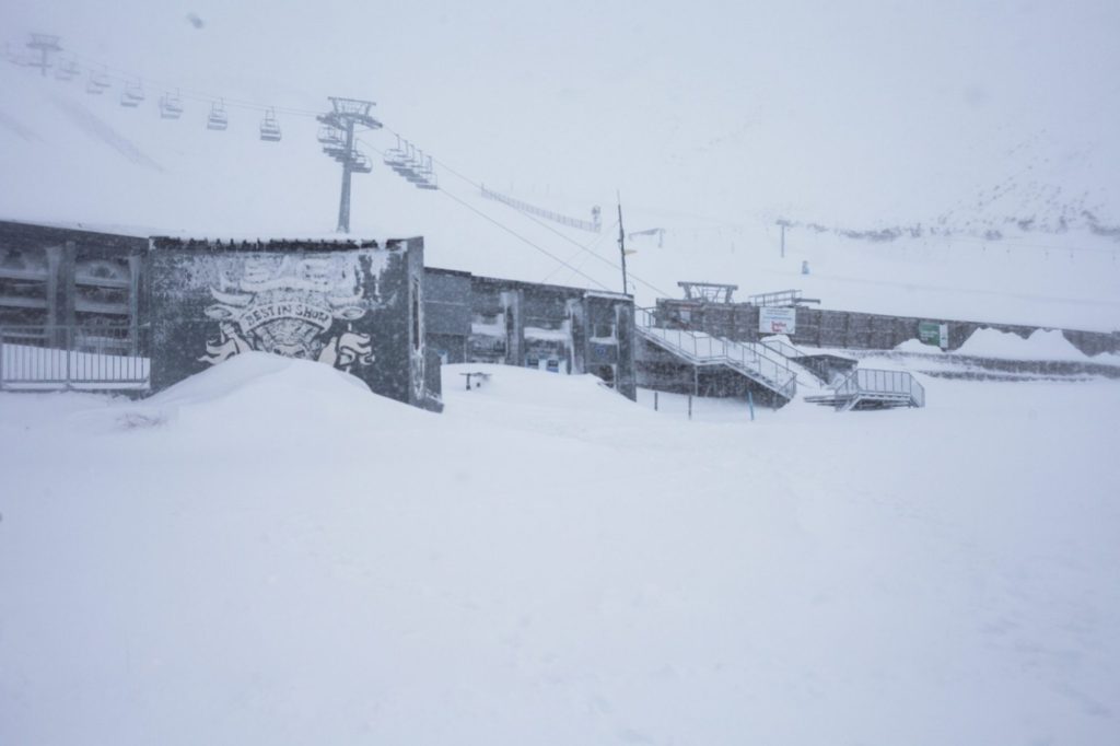 Snowfall Slows New Zealand Season Start