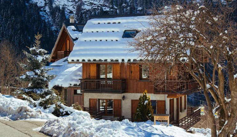 Family-Friendly Snowy Bliss