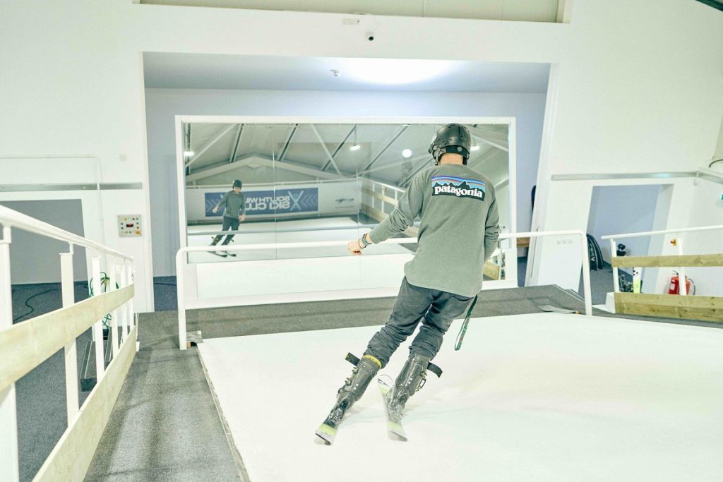 Club Adds Ski Simulator to Infinity Slope