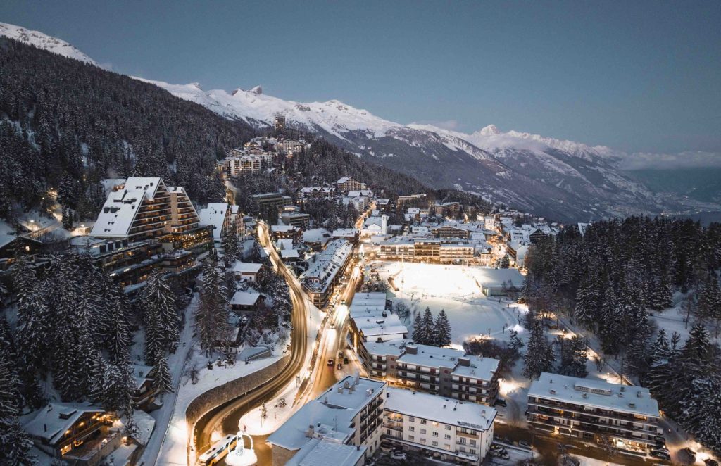 Europe Rail-Accessible Ski Resorts 2025–26