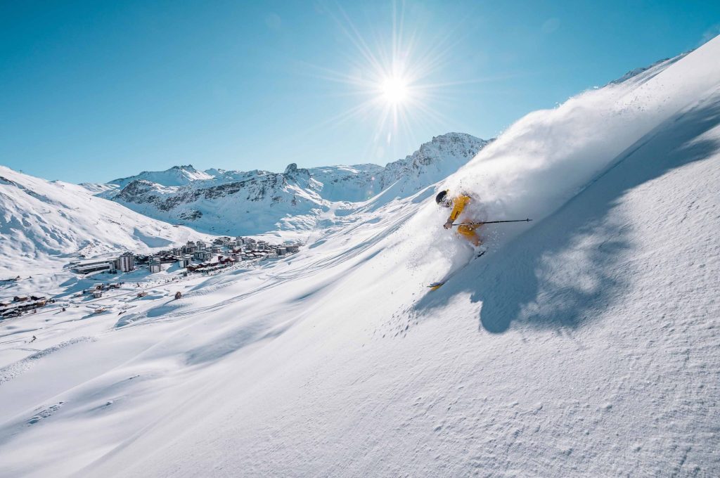 Europe Rail-Accessible Ski Resorts 2025–26