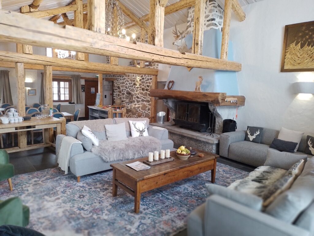 Ski Weekends New Chalets &#038; Holidays For 2025-26 Ski Season