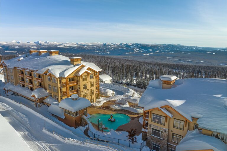Big White Bliss: Ski‑In Ski-Out, Champagne Powder &#038; Worry‑Free Days
