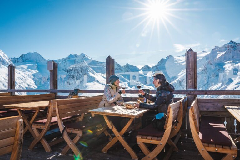 Short Break, Epic Escape: How a 3–4 Day Ski Trip Fits into Busy Lives