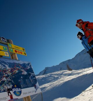VALLE D'AOSTA, pannello sulle piste da sci a Pila (foto paolo rey)05-resized-to-large